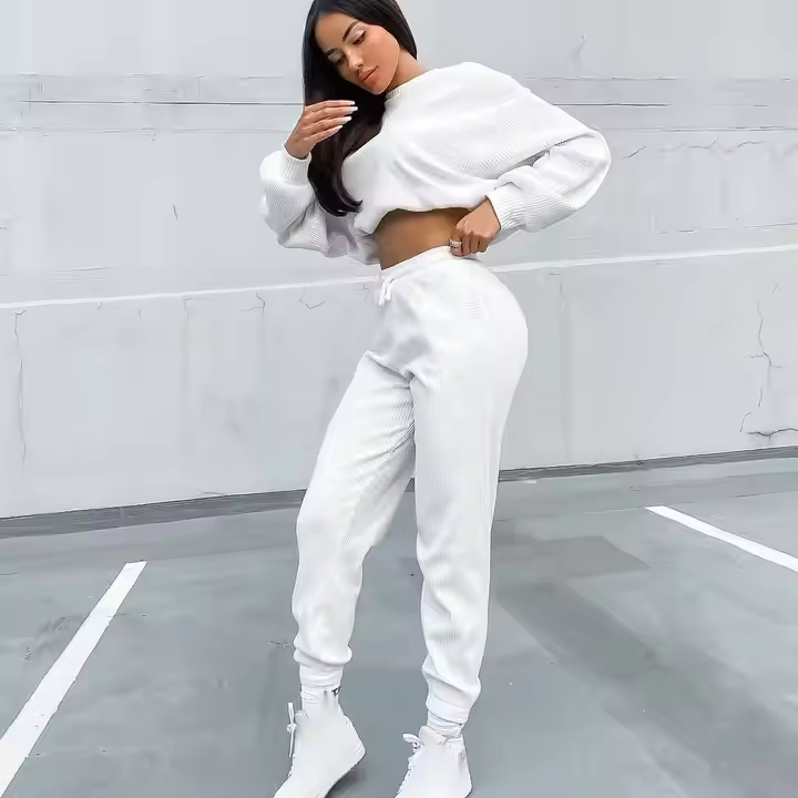 Wholesale new design women tracksuits casual tracksuits for women Training Wear custom sweatsuit track suits jogging suits